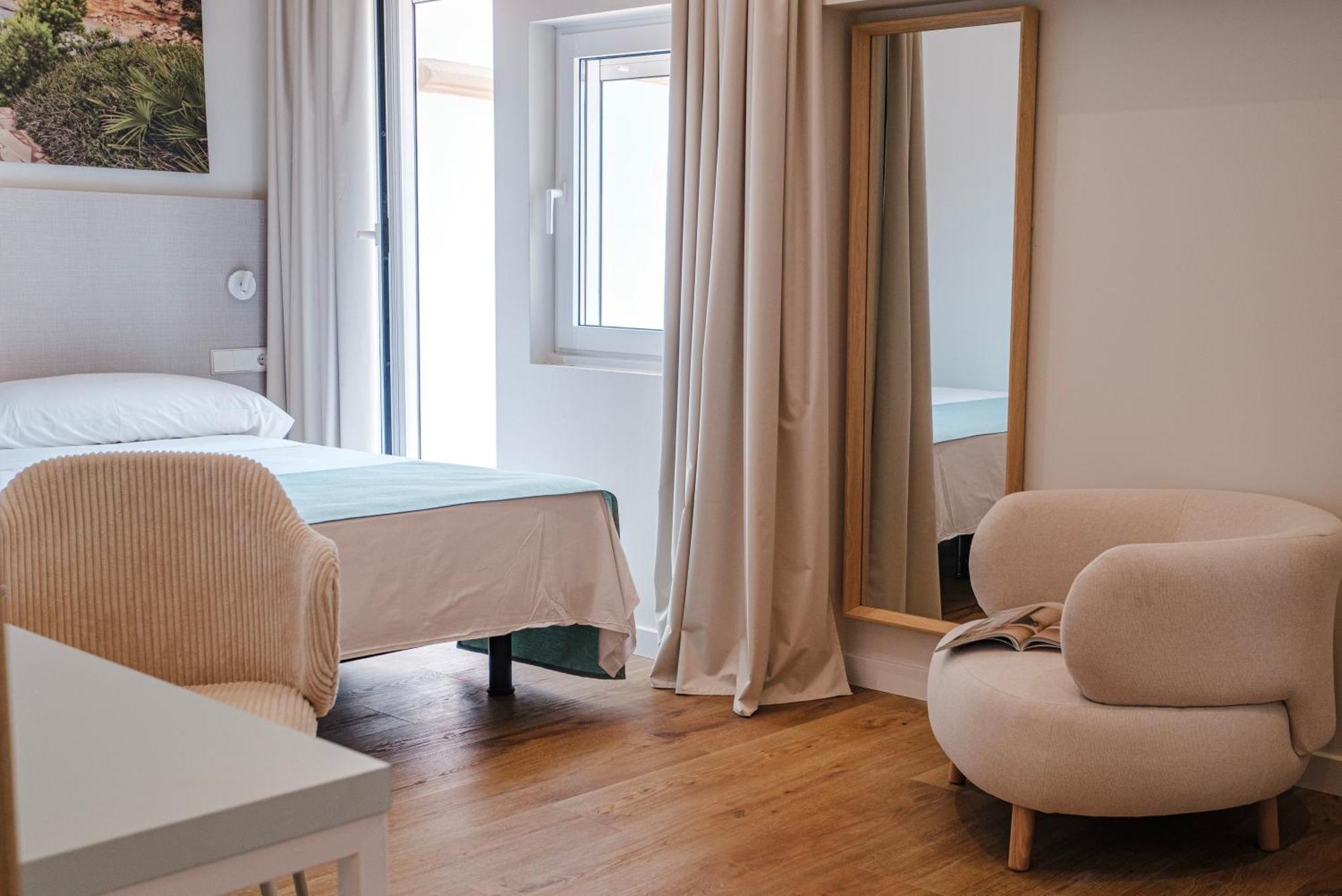 Hotel Bon Repos L'Ametlla De Mar Luaran gambar